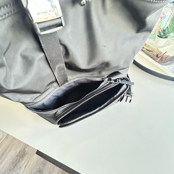 Michael Kors Backpack with Laptop Compartment - Black - Picture 5 of 8